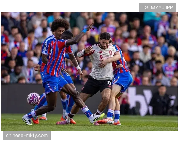 英超中游球队强化攻防转换速度，快速推进战术打破实力差距